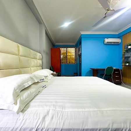 Weija Triple Hill Hotel מראה חיצוני תמונה
