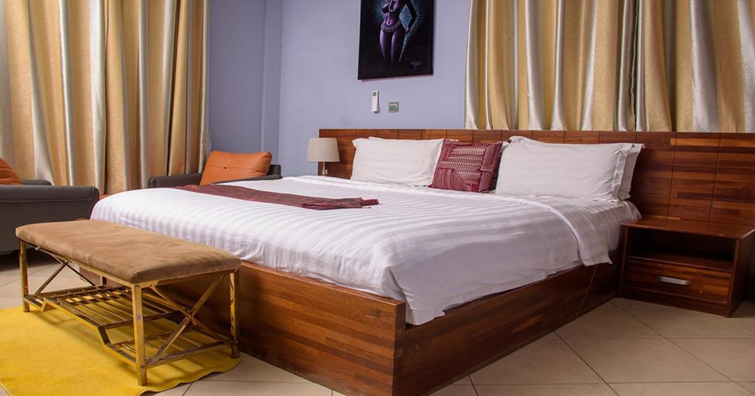 Weija Triple Hill Hotel מראה חיצוני תמונה