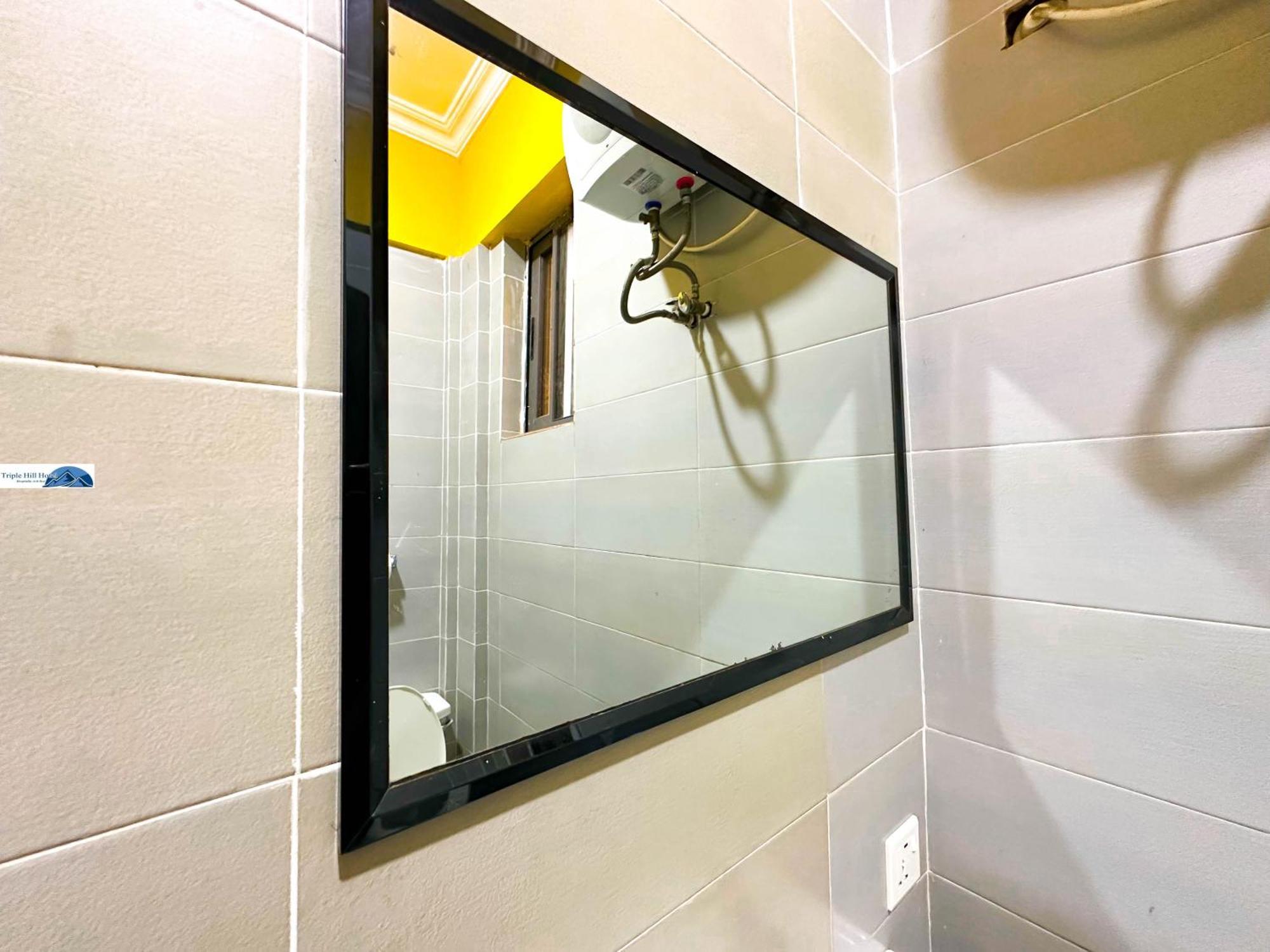 Weija Triple Hill Hotel מראה חיצוני תמונה