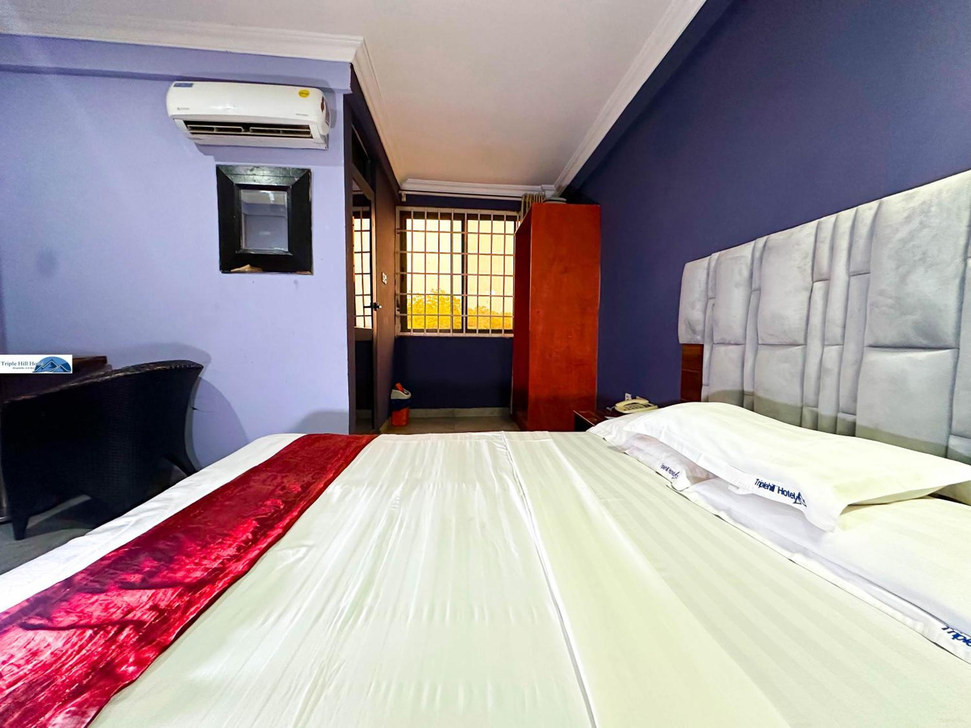 Weija Triple Hill Hotel מראה חיצוני תמונה