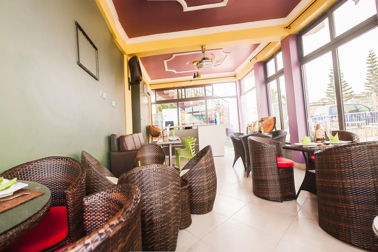 Weija Triple Hill Hotel מראה חיצוני תמונה